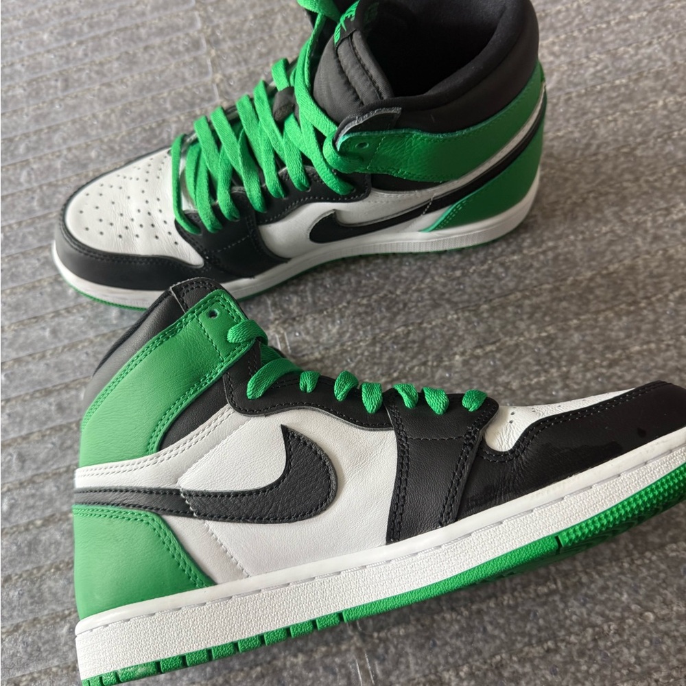 Jordan Men's Green, Black, and White Sneakers